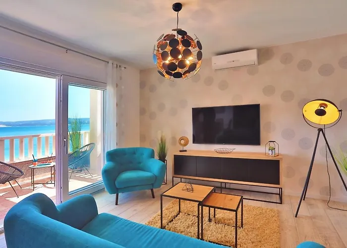 Matan - Only 200m From The Sandy Beaches, Private 28m2 Pool Villa Omiš