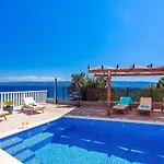 Matan - Only 200m From The Sandy Beaches, Private 28m2 Pool * Omiš