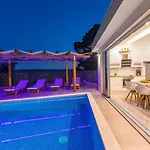Matan - Only 200m From The Sandy Beaches, Private 28m2 Pool Vila Omiš