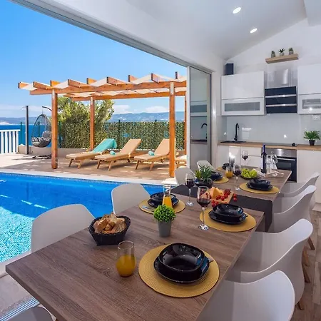 Vila Matan - Only 200m From The Sandy Beaches, Private 28m2 Pool *