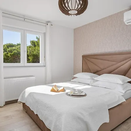 Matan - Only 200m From The Sandy Beaches, Private 28m2 Pool * Omis